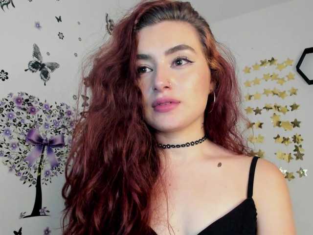 Fotografije violetwatson- Today I am very playful, do you want to come and try me! Goal: 1500 tokens