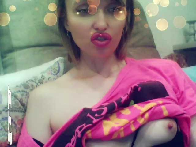 Fotografije lilisexy14 Hello! I'm Lilya! Delicious and juicy blowjob with saliva and deepthroat with dildo 222, 0 already earned, I need 222 more tokens to complete countdown!